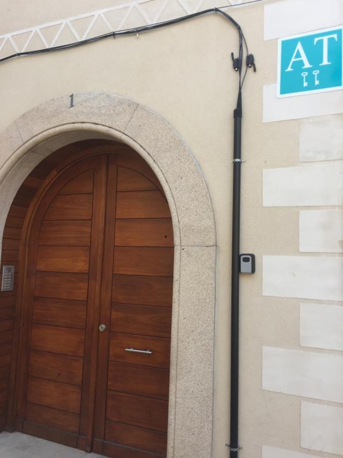 פלאסנסיה Apartamentos Turisticos Clavero 1 מראה חיצוני תמונה